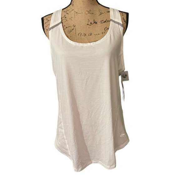 Marika Dry Wik Tank Top - Picture 2 of 6